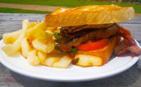 Maleny Hotel - Accommodation BNB 2