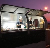 Needle In A Haystack - Street Bistro - Accommodation BNB