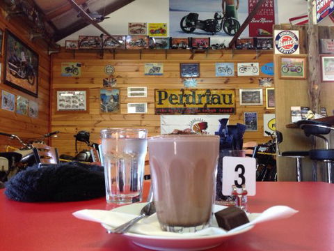 Burt Munro Motorcycle Cafe - Accommodation BNB 0
