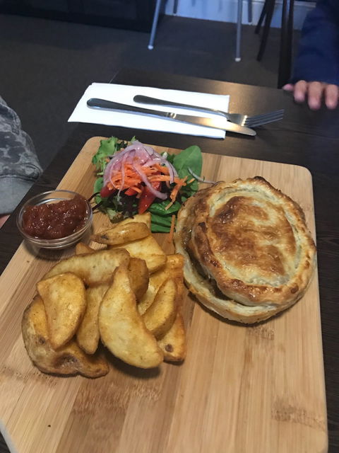 Deloraine Hotel Restaurant - Accommodation BNB 6