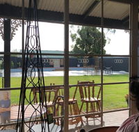 Huntington Tavern - Accommodation BNB