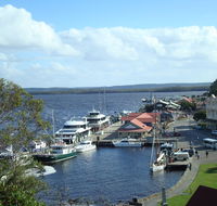 View 42 Restaurant  Bar - Accommodation BNB