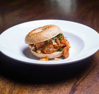 Famished on Frasers - Accommodation BNB