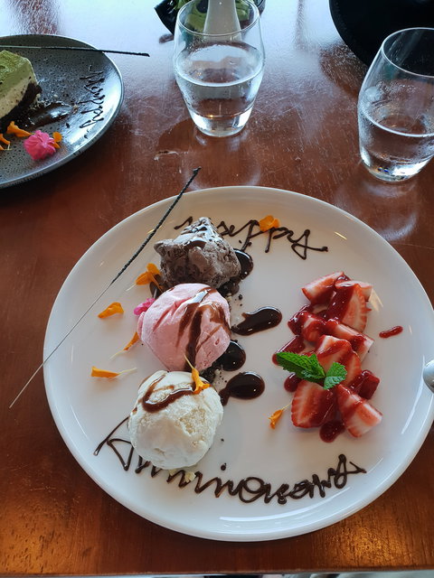 Redmanna Waterfront Restaurant - Accommodation BNB 1