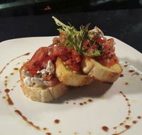 Green Olives Ristorante  Wood Fire Pizzeria - Accommodation BNB