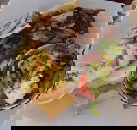 Yanni's Taverna - Accommodation BNB