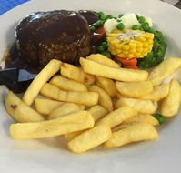 Prince of Wales Hotel - Accommodation BNB