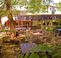The Aldgate Pump Hotel - Accommodation BNB