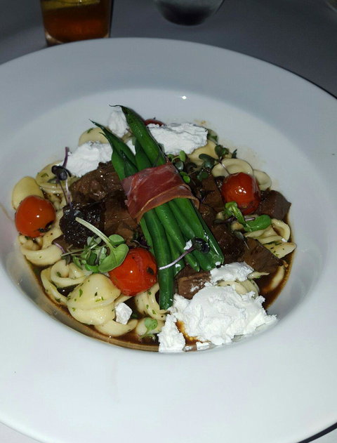 Sylvia's Restaurant & Wine Bar - Accommodation BNB 3