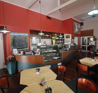 Henry's Cafe and Restaurant - Accommodation BNB