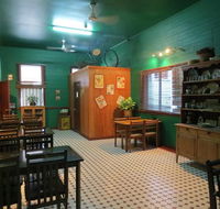 Irish Molly's Bar  Grill - Accommodation BNB