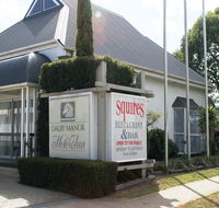 Squires A La Carte - Accommodation BNB