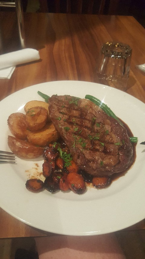 The Town House Restaurant - Accommodation BNB 2