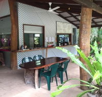 Blooms Cafe - Accommodation BNB