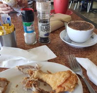 La Famille Cafe  Bakery - Accommodation BNB