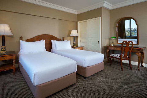The Stamford Plaza Brisbane - Accommodation BNB 3