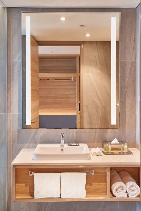 DoubleTree by Hilton Perth Waterfront - Accommodation BNB 9