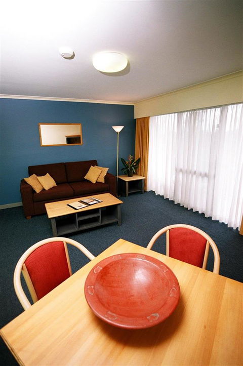 Mount Ommaney Hotel Apartments - Accommodation BNB 5