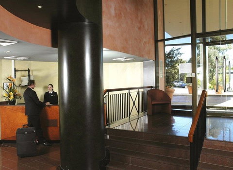 BreakFree Capital Tower - Accommodation BNB 3