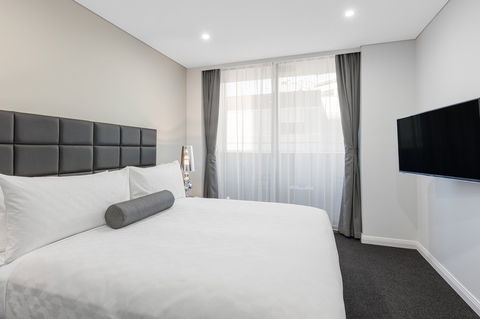 Meriton Serviced Apartments North Sydney - Accommodation BNB 3