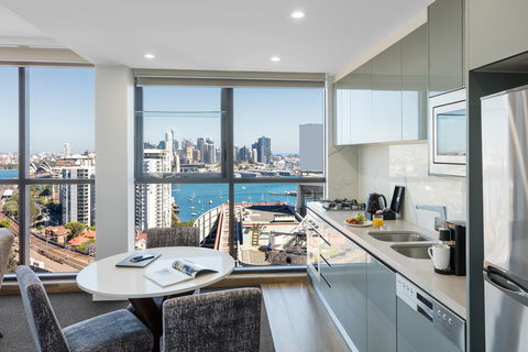 Meriton Serviced Apartments North Sydney - Accommodation BNB 6