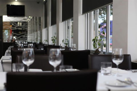 Jephson Hotel - Accommodation BNB 10