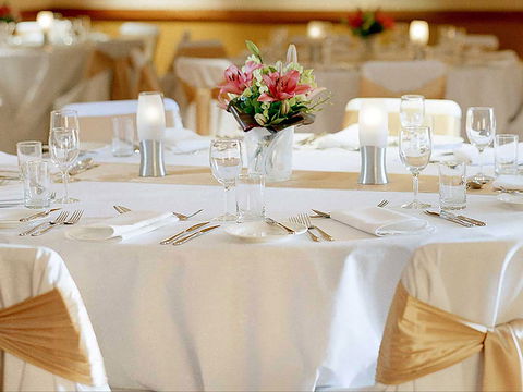 Novotel Canberra - Accommodation BNB 6