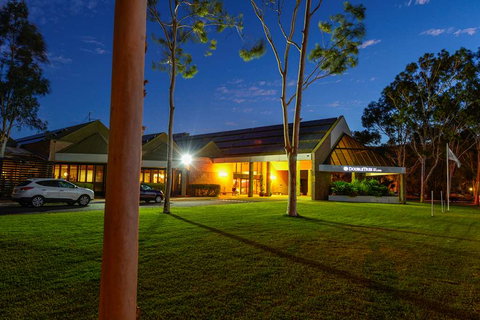 DoubleTree by Hilton Hotel Alice Springs - Accommodation BNB 1