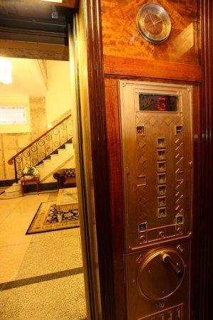 ULTIQA Rothbury Hotel - Accommodation BNB 1