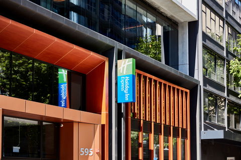 Holiday Inn Express Little Collins - Accommodation BNB 1