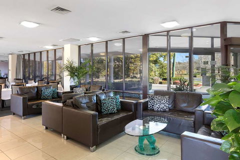 Best Western Plus Garden City Hotel - Accommodation BNB 1