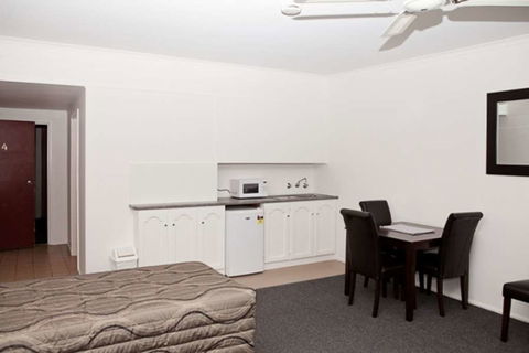 Comfort Inn & Suites Riverland - Accommodation BNB 6