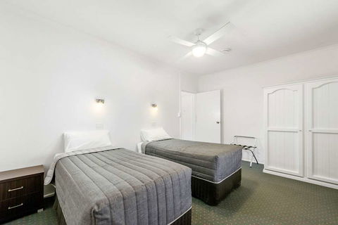 Comfort Inn & Suites Riverland - Accommodation BNB 8
