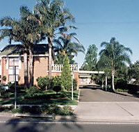 Avaleen Lodge Motor Inn - Accommodation BNB