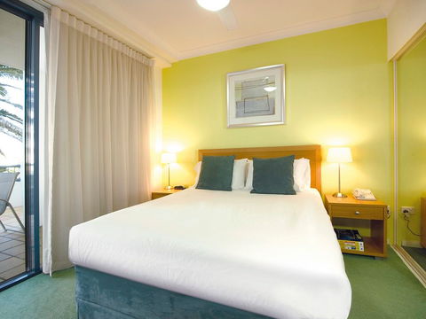 Oaks Calypso Plaza Resort - Accommodation BNB 2
