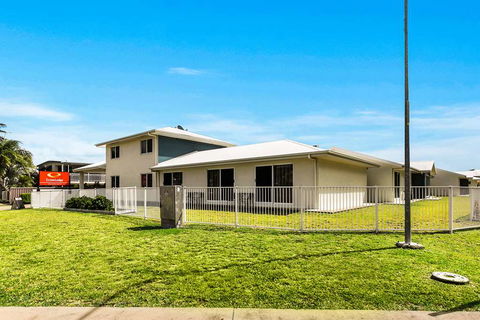 Econo Lodge Beachside - Accommodation BNB 0