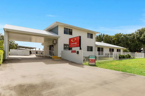 Econo Lodge Beachside - Accommodation BNB 2