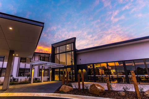 The Remington Orange - Accommodation BNB 0