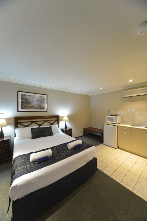 Wattle Grove Motel - Accommodation BNB 2