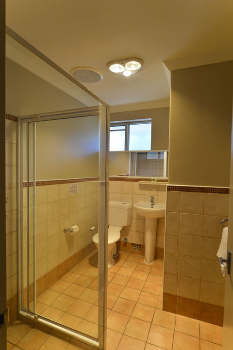 Wattle Grove Motel - Accommodation BNB 3