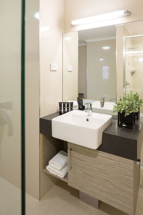 H On Smith Hotel - Accommodation BNB 7
