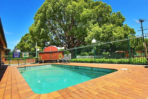 Garden City Motor Inn - Accommodation BNB 1