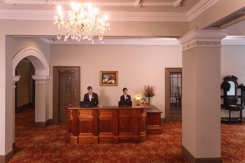 Hadley's Orient Hotel - Accommodation BNB 1