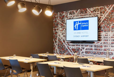 Holiday Inn Express Sydney Airport - Accommodation BNB 11