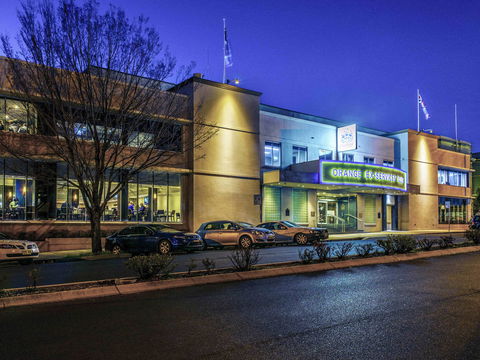 Mercure Orange - Accommodation BNB 1