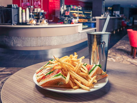 Mercure Orange - Accommodation BNB 2