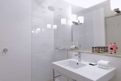 QT Canberra - Accommodation BNB 5