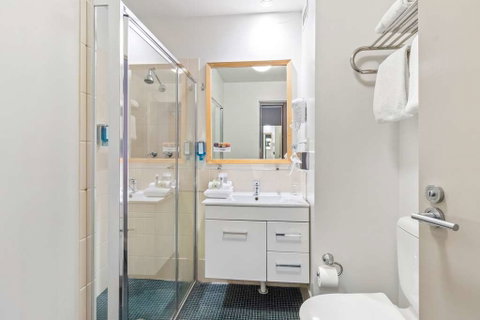 Quality Hotel Dickson - Accommodation BNB 4