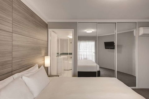 Adina Serviced Apartments James Court - Accommodation BNB 10