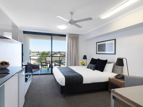 Oaks Carlyle - Accommodation BNB 2